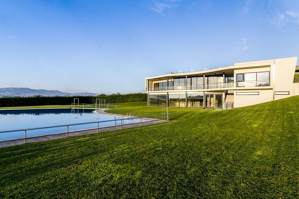 Paraiso Villas & Spa Guimaraes Exterior photo